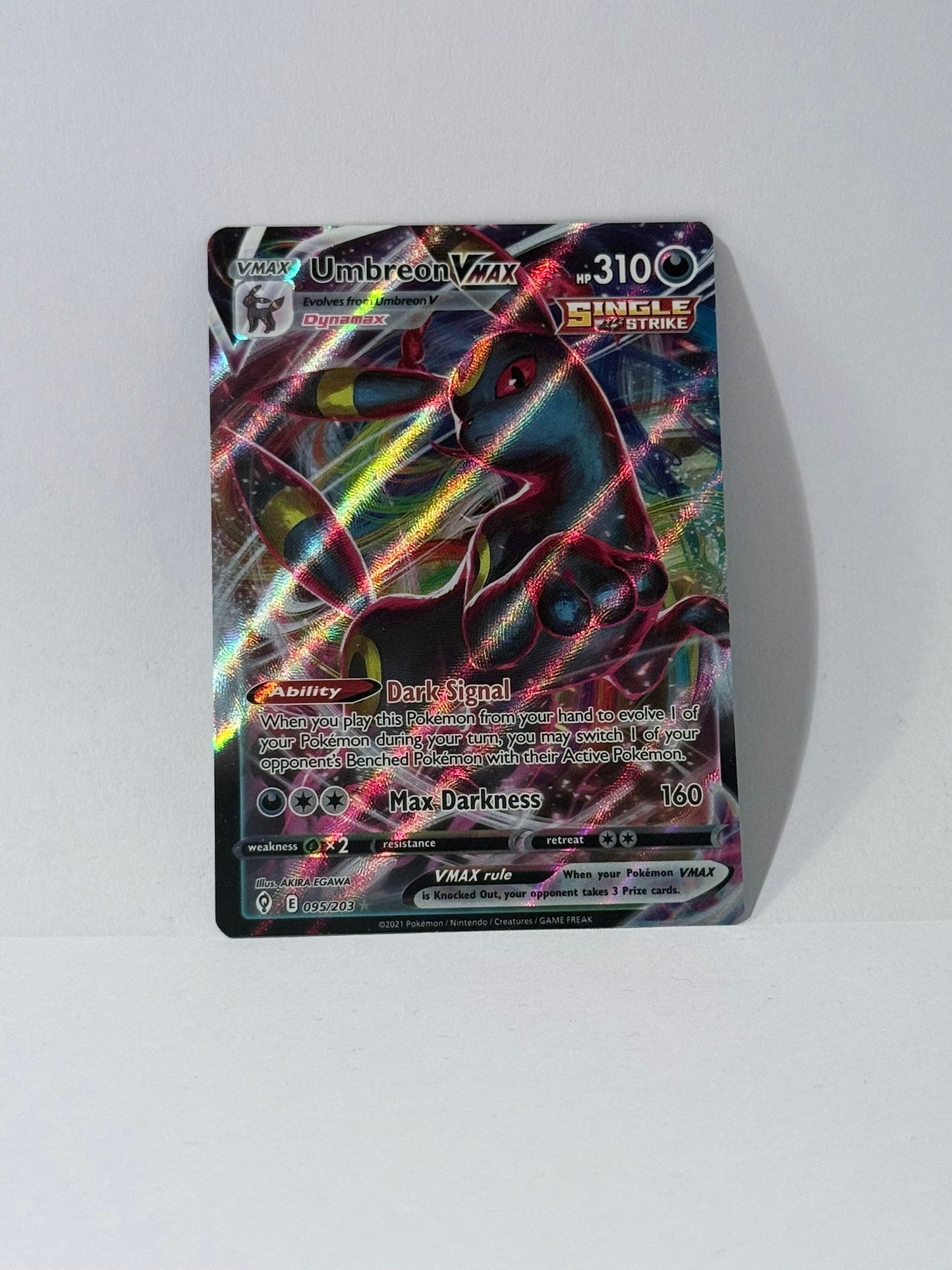 Umbreon VMAX - Evolving Skies - 095